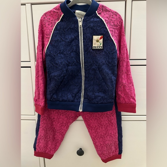 Gucci toddler lace jogging suit. - Picture 4 of 8